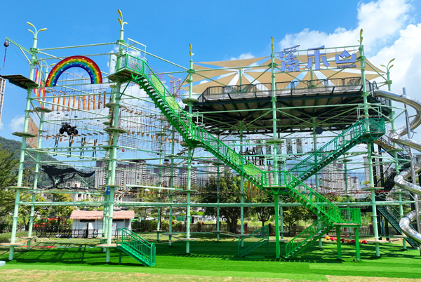 福建泉州安溪溪禾山水晶塔闪耀千年“茶都”